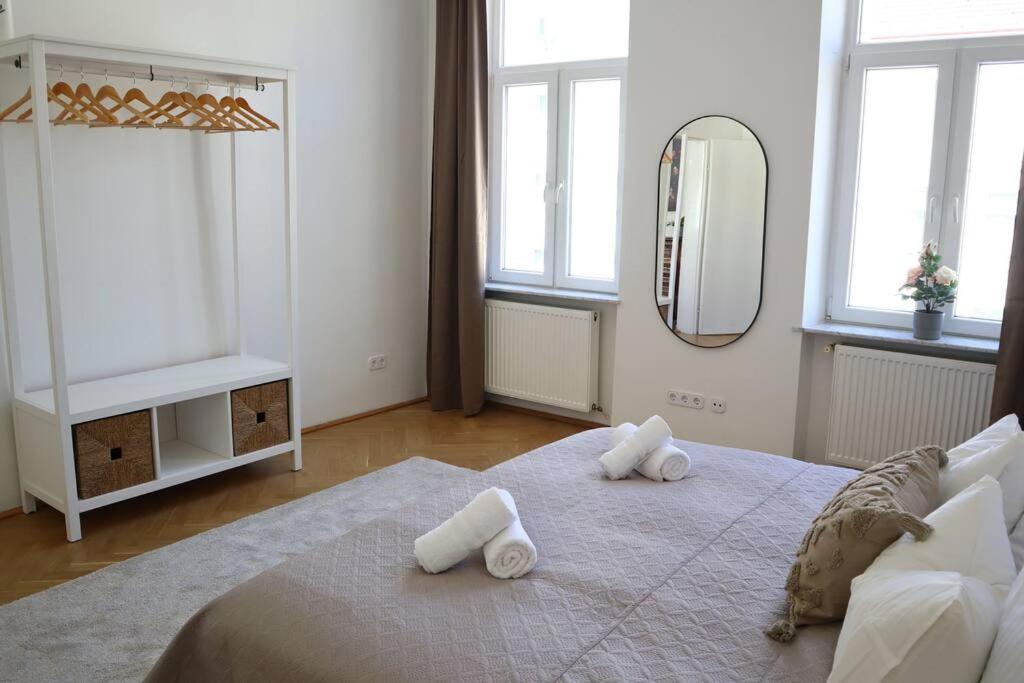 Bloom - Cozy Apartment, 5 Stops To City Center Vienna Exterior photo
